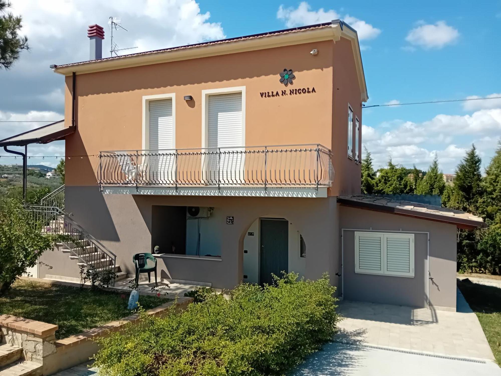 Villa Nonno Nicola Монтенеро-ди-Бизачча Экстерьер фото